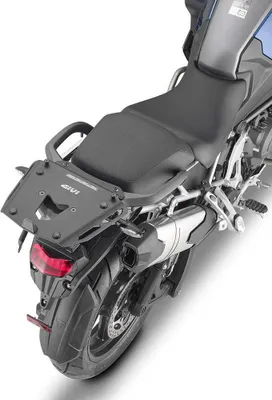 Produktbild von Givi Triumph Tiger Gt/gt Explorer/rally Explorer 2022-2023 Topcase Heckmontage Silber  Silber One Size