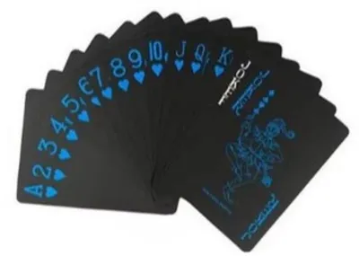 Produktbild von Go Go Gadget – Spielkarten – Pokerkarten – wasserdicht – Reisespiel – 1 Set – Schwarz/Blau