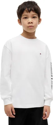 Obrázek produktu pro Tričko s dlouhým rukávem Tommy Hilfiger pro chlapce, kolekce "Team Tommy", s potiskem, model KB0KB10512. Další trička