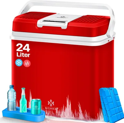 A red KESSER cooler box with a white handle and lid, shown with a blue tray holding a water bottle, a green bottle, and a silver can. A blue ice pack is placed next to the cooler.