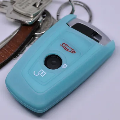 Produktbild von Auto Schlüssel Hülle Silikon Schutz Cover Fluoreszierend Blau kompatibel mit BMW F20 F13 F30 F31 F32 F33 F22 1er 2er 3er 4er F10 F25 F07 F11 3 Tasten KEYLESS SMARTKEY