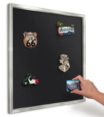 Produktbild von Magnettafel 50x50 cm in einem silbernen Rahmen - Magnetische Metalltafel, Magnetpinnwand zur Wandmontage für Wohnzimmer, Küche, Flur, Kinderzimmer und Büro - Schwarz