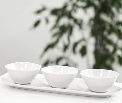 Obrázok produktu pre Sada misiek na občerstvenie Nara, 4 diely – 3 misky + 1 servírovací tanier z porcelánu