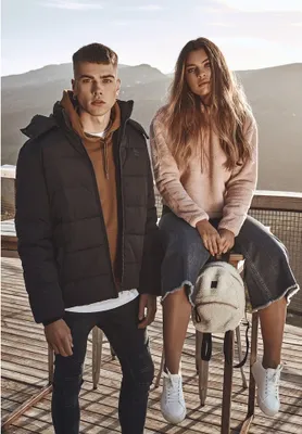 Image de Urban Classics Classic Hooded Puffer Jacket noir M