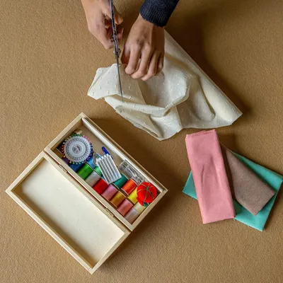 Immagine prodotto di Creative Deco Piccola Scatola Legno con Coperchio e Chiusura | 24x11.3x7.2 cm | Conteniore Portaoggetti Portagiochi Documenti | Perfetta per Decoupage