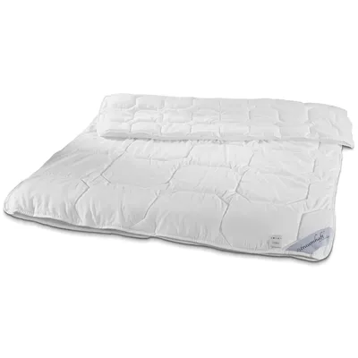 Produktbild von Traumhaft gut schlafen Steppbett oder Kissen  mit Microfaserbezug, allergikergeeignet, Größe: 135 x 200 cm, Ausführung: Vier-Jahreszeiten-Steppbett