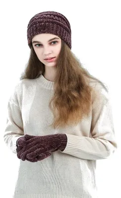 Produktbild von Omgoods – Damen-Wintersatz mit warmer Strickmütze und Handschuhen