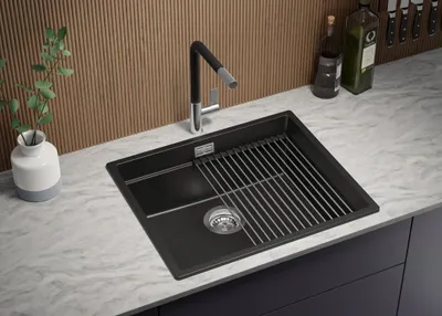 Produktbild von PRIMAGRAN Spülbecken Alles Schwarz 56x47cm, Granitspüle 1 Becken + Ablauf-Set + Aufrollbare Abtropffläche, Küchenspüle ab 60er Unterschrank - Praga Slim