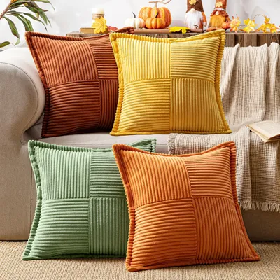 Produktbild von Set mit 4 Kissenbezügen aus Cord, weiche Dekokissen, moderne Kissenbezüge, Sofakissen, Zierkissen, Sitzkissen für Wohn- und Schlafzimmer, orange-grüne Serie, 45 x 45 cm