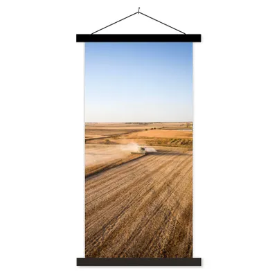 Produktbild von MuchoWow® Textilposter Feld - Bauernhof - Traktor - Landwirt - Landleben 40x80 cm mit schwarzem Rahmen - Wandemalerei