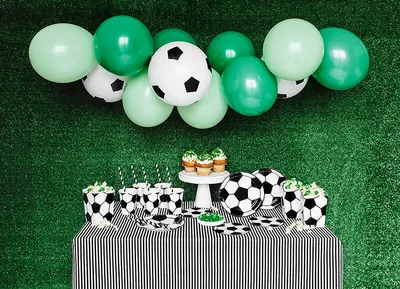 Produktbild von Fußball Kick it Partypaket 60-teilig