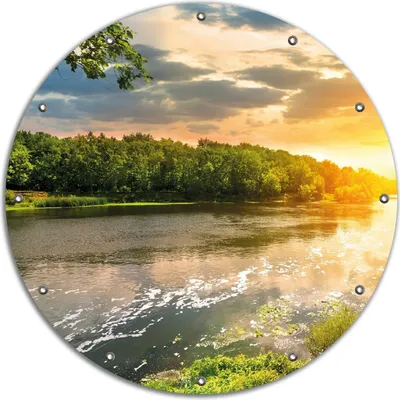 Produktbild von Wallario rundes Outdoor-Poster für Garten oder Balkon, Motiv Sonnenuntergang am Fluss in grüner Umgebung, 90 cm Durchmesser