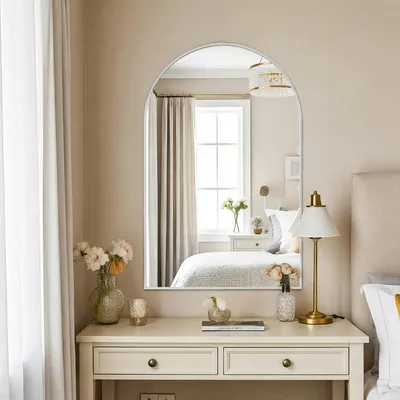 Immagine prodotto di Specchio decorativo Moonbite a forma di arco, vetro temperato ESG, 91 x 61 cm, bianco. Specchio da parete con cornice in alluminio, adatto per ingresso, soggiorno o camera da letto