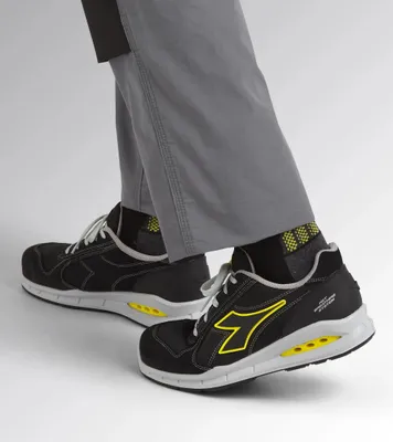 Image de Chaussure de travail Diadora Run Net Airbox Low S3 Src, noir