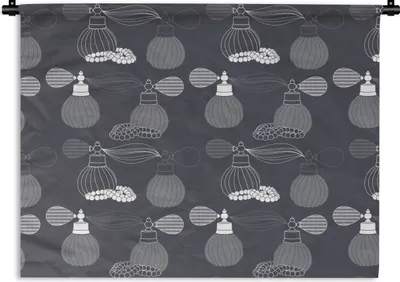 Produktbild von MuchoWow® Wandteppich Wandbehang Parfüm - Halskette - Design 120x90 cm Tapisserie Dekoration Wandtuch - Wohnen - Aufhänger für die Wand