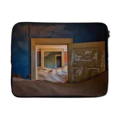 Produktbild von MuchoWow® Laptop Hülle 15 Zoll Blau - Tür - Sand - Wüste Laptoptasche - Laptoptasche - Sleeve - Rundum-Schutz