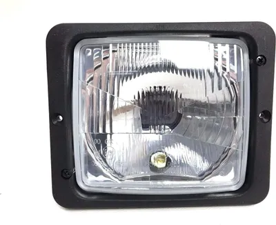 Produktbild von Scheinwerfer Traktorlampe 172x142 mm Fernlicht Positionslicht Abblendlicht