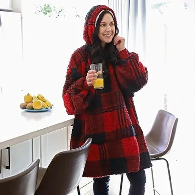 Produktbild von Famanu Hoodie-Decke Extra Großes Fleece-Hoodie - Wollig, Winterdecke