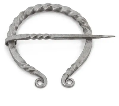 Produktbild von Mittelalter Fibel poliert Durchmesser 8,5cm