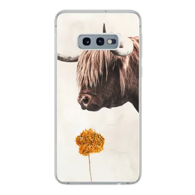 Produktbild von MuchoWow® Handyhülle Schutzhülle Hülle für Samsung Galaxy S10e Schottischer Highlander - Vintage - Blume Silikon Softcase Handy Hülle - Handy