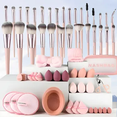 Image de INF Ensemble de 30 pinceaux de maquillage avec éponges, bandeau et pochette