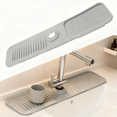 Produktbild von Abtropfmatte für die Küchenspüle, Spritzschutz für den Wasserhahn, Silikon-Wasserhahnmatte, Wasserhahnschutz und Abtropfmatte, Wasserhahnmatte für Küche und Bad, grau, 60 x 14 cm