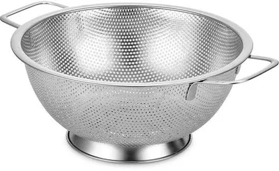 Productafbeelding van Ibenzoa® RVS keukensieve, 22,5 cm – fijnmazig met ergonomische handgrepen en voetjes, vaatwasmachinebestendig, ideaal voor het afspoelen en laten uitlekken