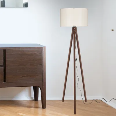 Produktbild von Stehlampe Guildford 1 x E27 Stehleuchte für Wohnzimmer Dreibein Holz Standleuchte Walnuss-Optik Creme