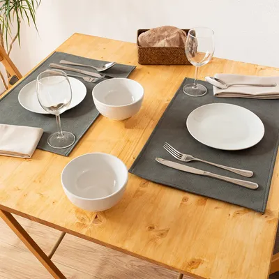Produktbild von 2er Set Platzdeckchen Monaco Raw "Storm Grey" - Platzsets - Kunstleder - Vintage Kollektion - Rechteck - Abwaschbar - Grau - 45x30cm