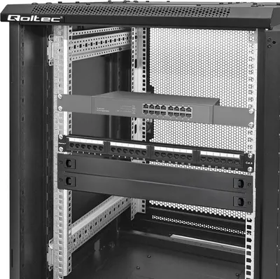 Produktbild von Qoltec Vollstahl-Blindplatte für 19"-RACK-Schränke | 1HE