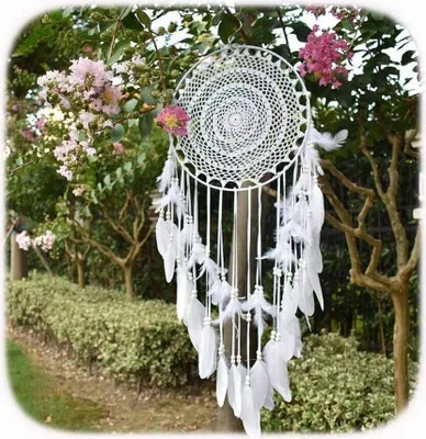 Produktbild von Großer Traumfänger im Boho-Stil, mit weißer Feder, Makramee, Wandbehang für Vintage-Hochzeit oder zur Heimdekoration, 35 cm Kreis, 115 cm lang, Weiß