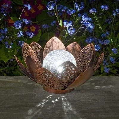 Solar-Gartenleuchte Lotus-Silhouette, mehrfarbige LED, 8 cm