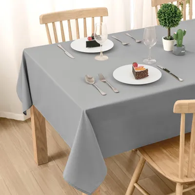 Productafbeelding van Zilverkleurige, waterdichte tafelkleed, 140 x 240 cm