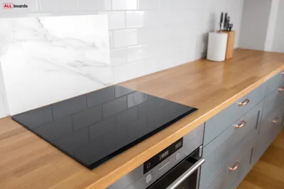 Obrázok produktu pre Sklenená kuchynská doska MRAMOR BIELÁ 60x52cm - doska na krájanie - ochranná doska