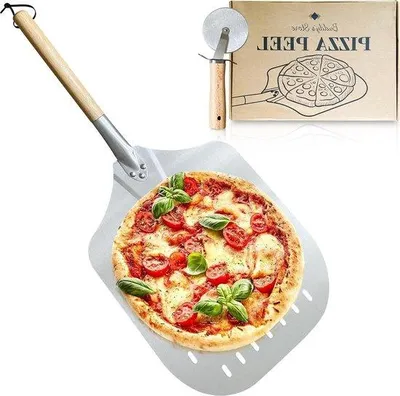 Image de Pelle à pizza perforée en aluminium avec manche en bois, 355 x 305 cm