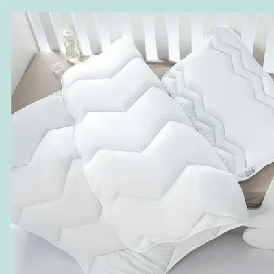 Produktbild von Baby Bett SET Pandabär, Kopfkissen und Bettdecke