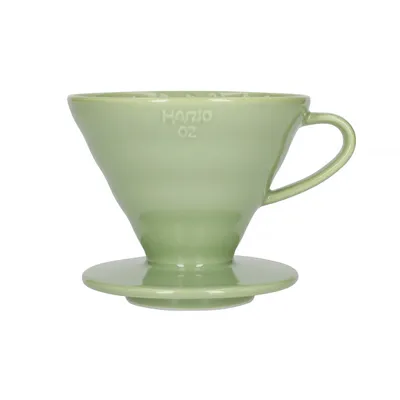 Produktbild von HARIO Drip V60-02 - Keramik Kaffee Dripper / Kaffeefilter mit Messbecher