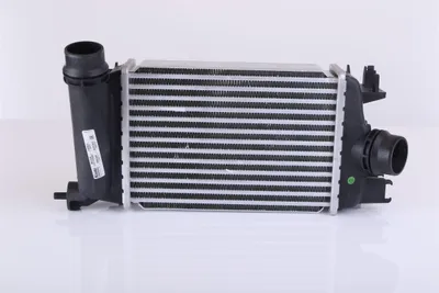 Produktbild von NISSENS 961526 Ladeluftkühler LLK für NISSAN MICRA V (K14) Turbo Intercooler