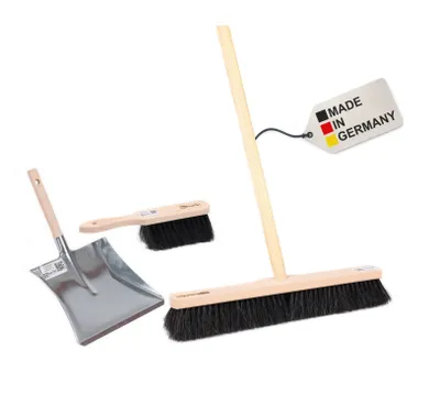 Produktbild von BawiTec Kehrbesen Set weich Kehrset Besen Saalbesen Stiel Kehrgarnitur Roßhaar Feger mit Stielloch und Holzstiel Roßhaarbesen Kehrbesenset