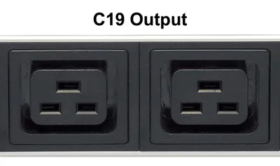 Produktbild von Intellinet 24-fach Steckdosenleiste mit C13- und C19-Steckdosen, vertikale Rackmontage, PDU mit abnehmbarem Stromkabel (2 m), 20 C13-Steckdosen, 4 C19-Steckdosen und mit rückseitigem C20-Anschluss, 32U, Senkrecht, Schwarz, Weiß, 24 AC-Ausgänge, C13-Koppler, C19-Koppler, IEC320 C20