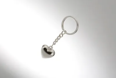 Produktbild von Schlüsselanhänger Herz versilbert L 8,0 cm