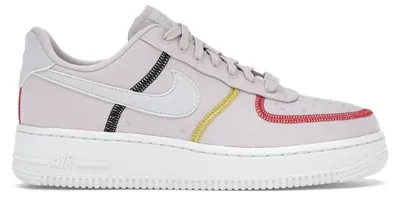 Productafbeelding van Nike Air Force 1 LX in de kleur Siltstone Red (damesmodel) - EU maat 42