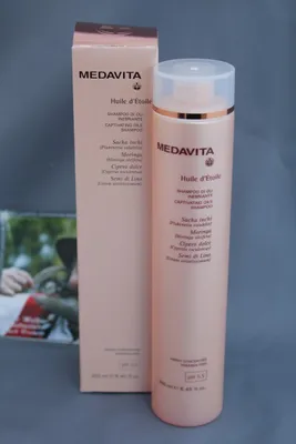 Produktbild von Medavita Huile d´Etoile Shampoo 250 ml Glanzshampoo mit Ölen pH 5.5