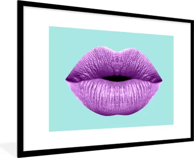 Produktbild von MuchoWow® MuchoWow® Gerahmtes Poster Lippen - Pastell - Lila 90x60 cm - Poster mit zchwarzem Bilderrahmen - Wanddekoration - Fotos