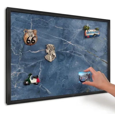 Produktbild von Magnettafel 60x40 cm mit schwarzem Rahmen - Magnetische Metalltafel, Magnetpinnwand zur Wandmontage für Wohnzimmer, Küche, Flur, Kinderzimmer und Büro - Marmor-Eleganz