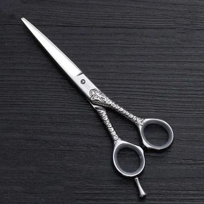 Obrázek produktu pro Profesionální kadeřnické nůžky, vysoce kvalitní, personalizované, určené pro profesionální stříhání vlasů. Nůžky o délce 6 palců s rovnou čepelí
