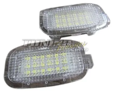 Produktbild von 2x SMD LED Innenraumbeleuchtung Fußraum- / Kofferraumbeleuchtung SET für MB #1