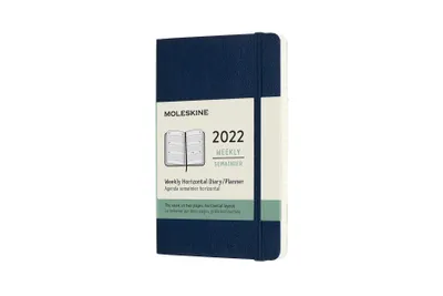 Obrázek produktu pro Plánovač Moleskine na rok 2022, formát kapesní/A6, 1 týden = 2 stránky, horizontální uspořádání, měkká vazba, barva safír