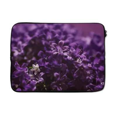 Produktbild von MuchoWow® Laptop Hülle 14 ZollKleine lila Blume Laptoptasche - Laptoptasche - Stoßsicher - Schutzhaube