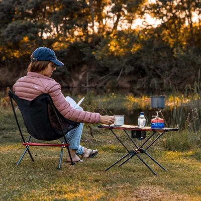 Produktbild von Kleine Ultralight Klaptafel - Tragbare Klapptisch für Wanderungen und Camping - Schwarze Falt-Tisch